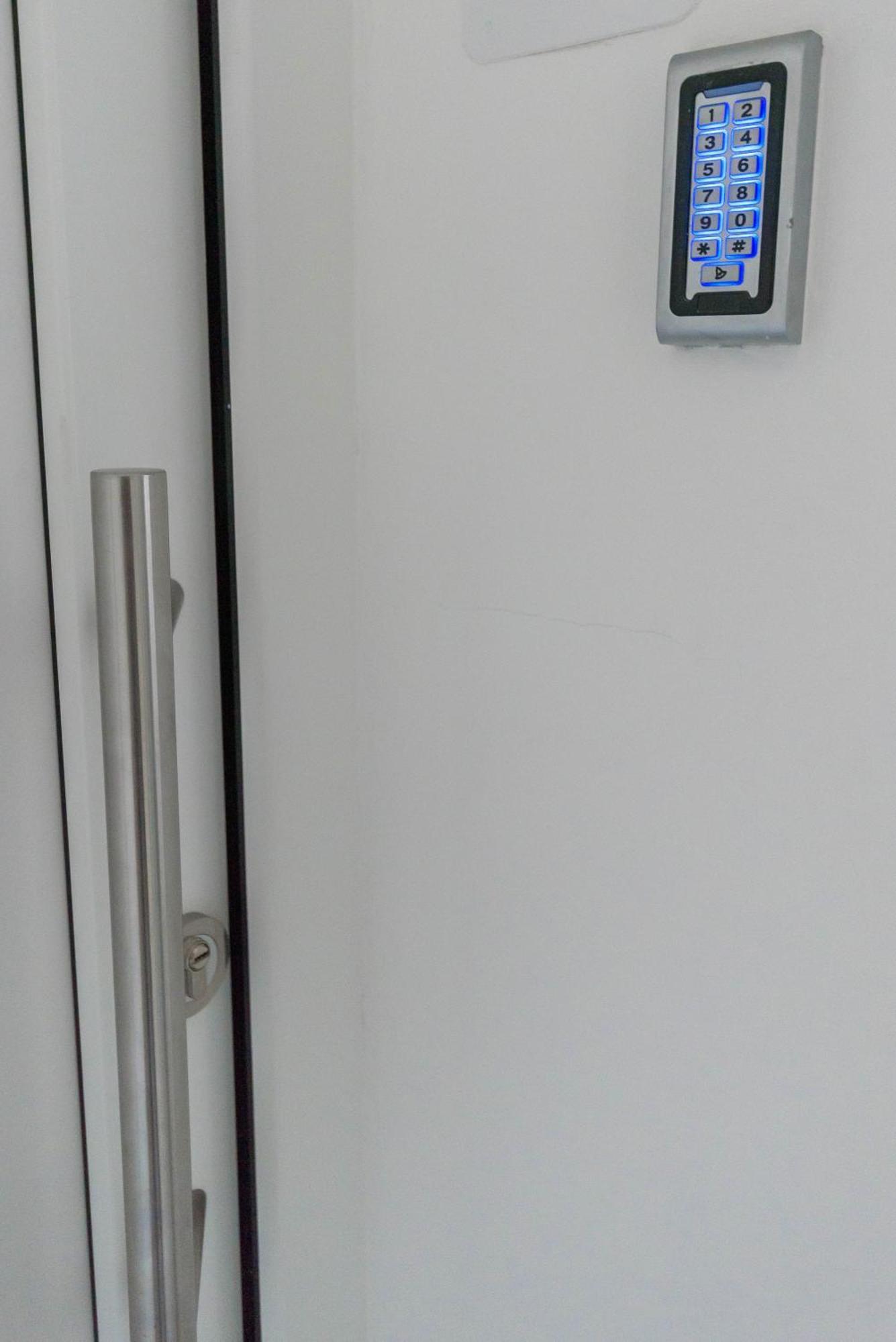 Apartment Poluotok 1