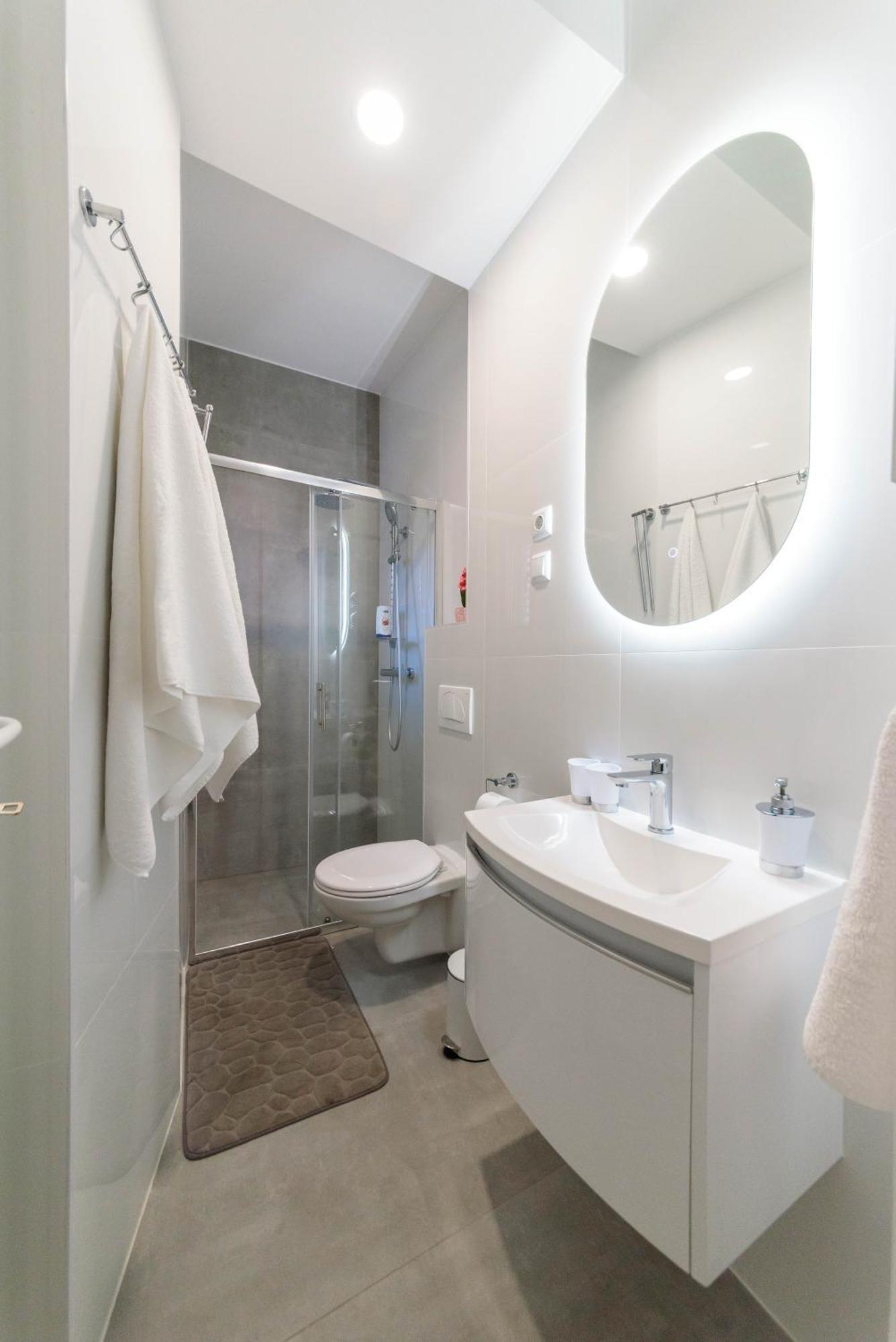 Apartment Poluotok 1 *